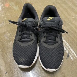 Nike Tanjun Size 9 Womens Black Gold Metallic Running Shoes‎ Sneakers 812655-004